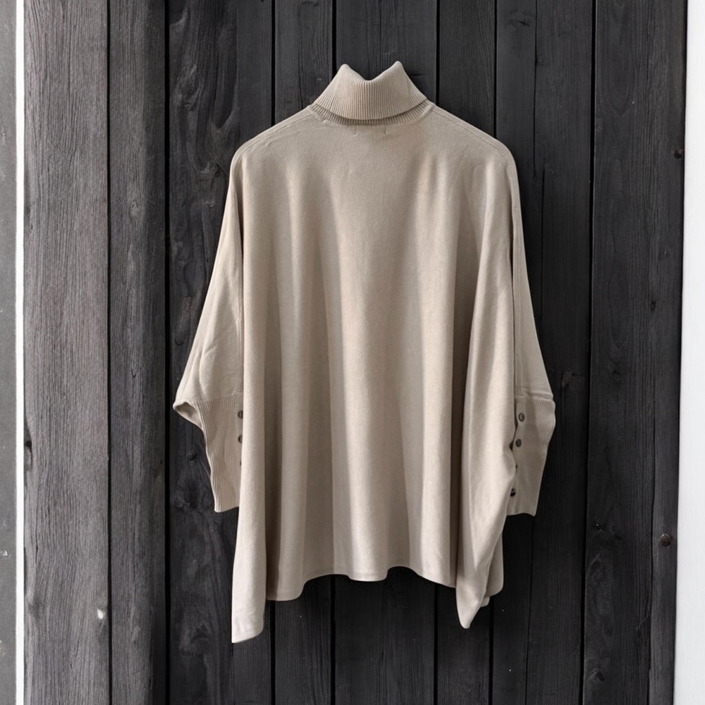 NWT Alfani Women’s Elegant Cream Beige Poncho Turtleneck Sweater! Small! NEW! - Picture 2 of 8